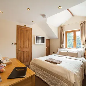 acorns-guest-house-bristol.cardiffhotelswales.com/